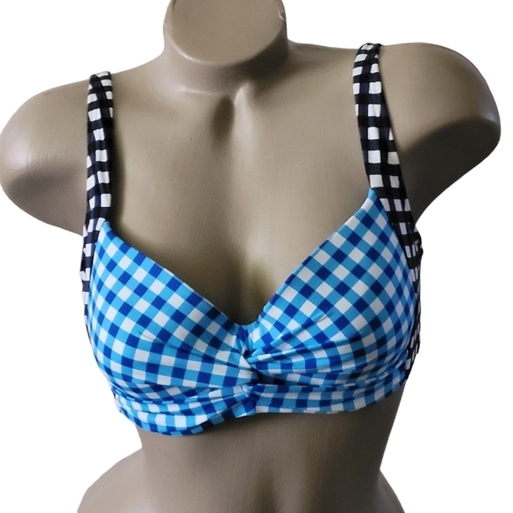 Draper James x Lands' End Twist Front Underwire Bikini Top Swimsuit - Picture 5 of 12